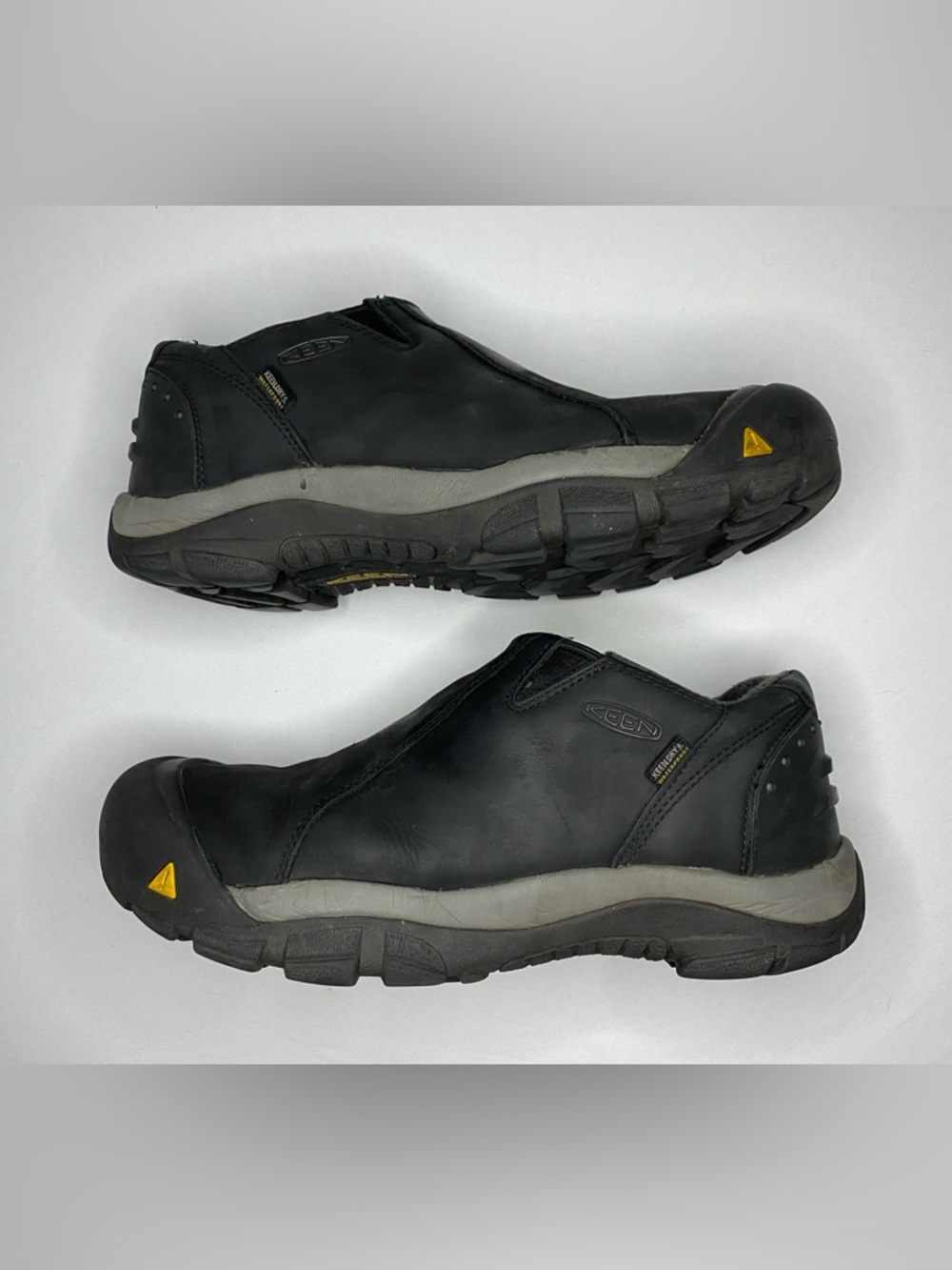 Keen Brixen Slip On Low Top Shoes Black Mens Size 10 M Insulated 1002268